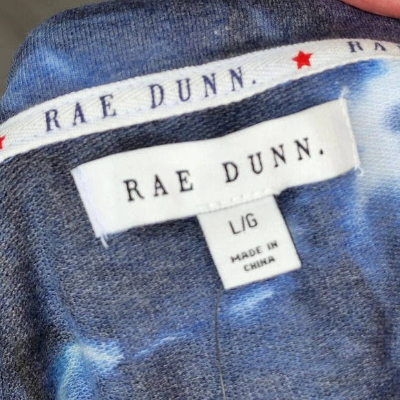 Rae Dunn Womens Miss Independent Tie Dye Crew Neck Sweatshirt Size Large Blue - Picture 11 of 14
